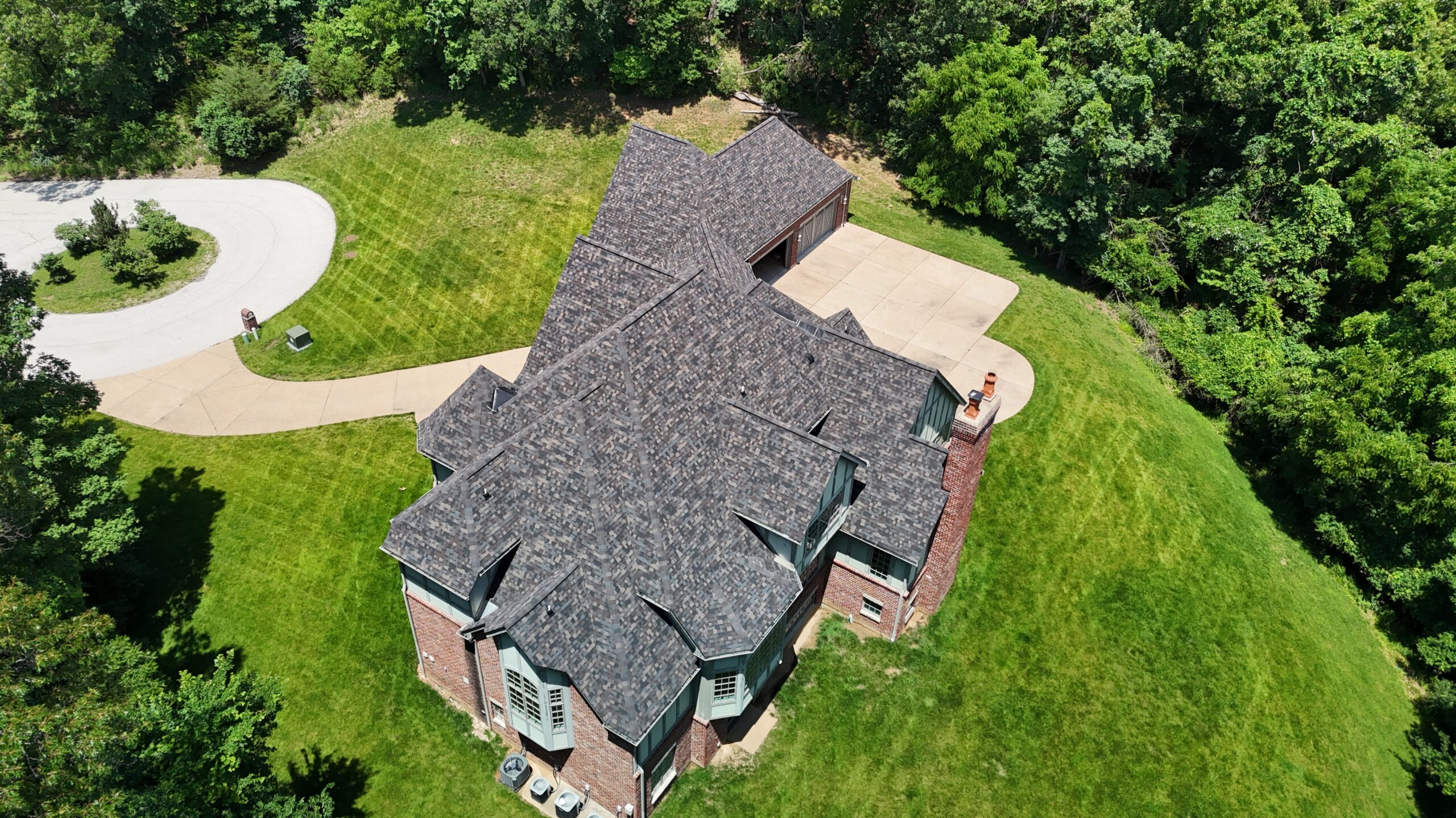 Shingle Roof Repair in St. Louis Shingle Roof Repair in St. Louis